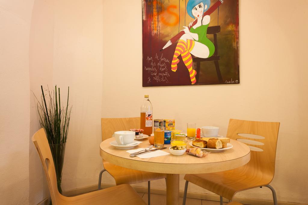 La Taverne Uzès Екстериор снимка